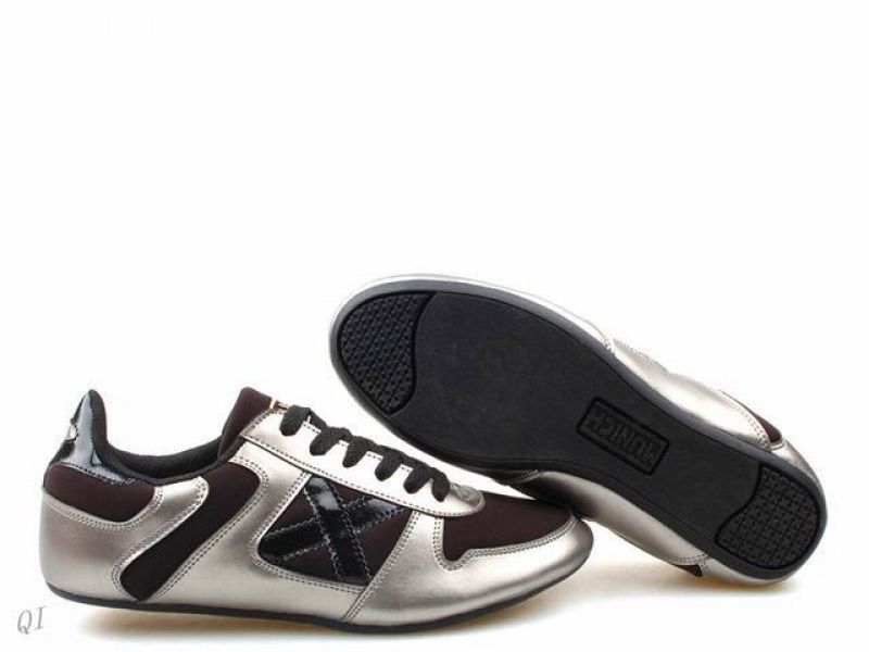 DC.Lacoste.Munich.Prada.BIKKEMBERGS.Chaussures.35euros