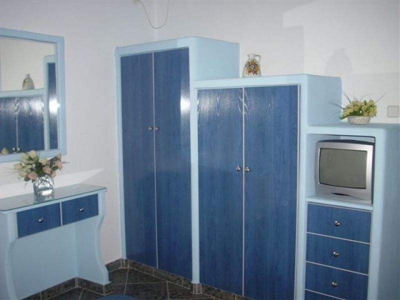 Greece Cyclades island of Milos rent rooms studio apartment