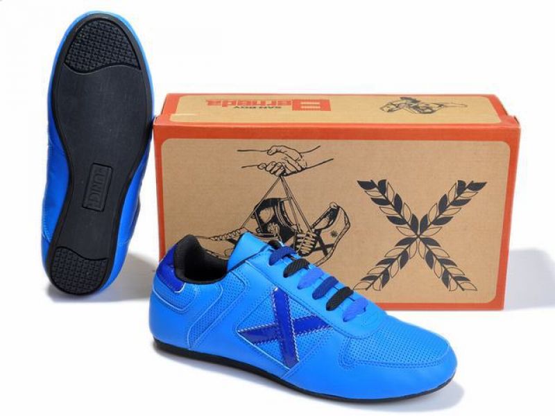 DC.Lacoste.Munich.Prada.BIKKEMBERGS.Chaussures.35euros