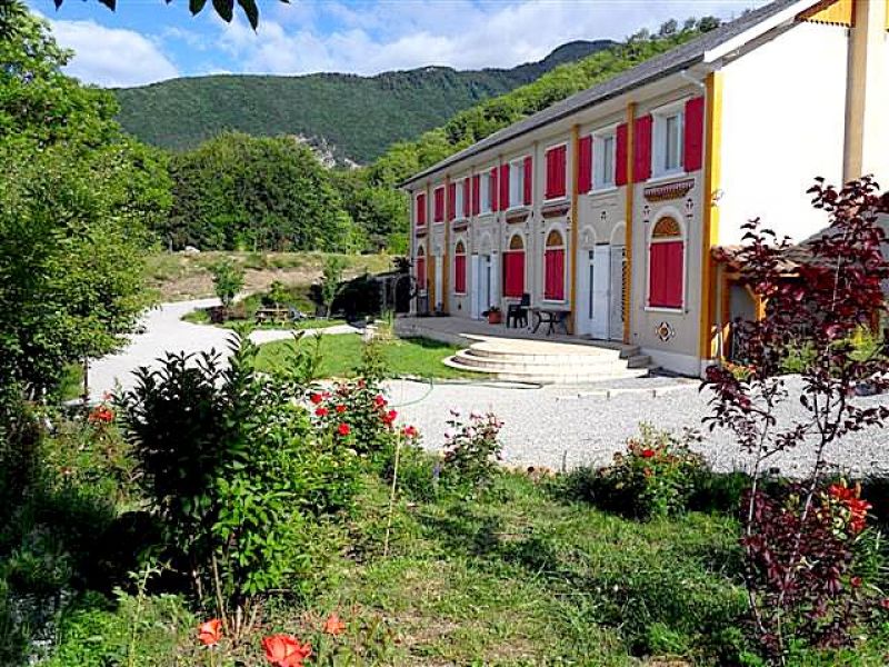 Grande maison de maître en Provence des montagnes - sud Hautes-alpes