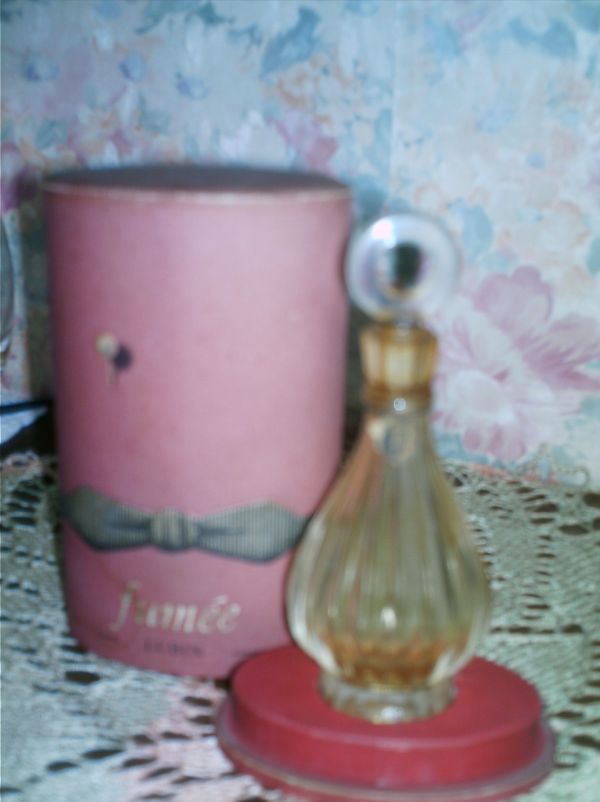 Ancien  flacon de parfum