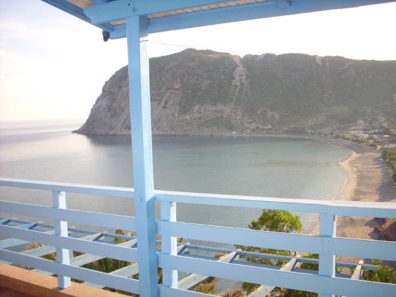 Greece Cyclades island of Milos rent apartment, studio, villa