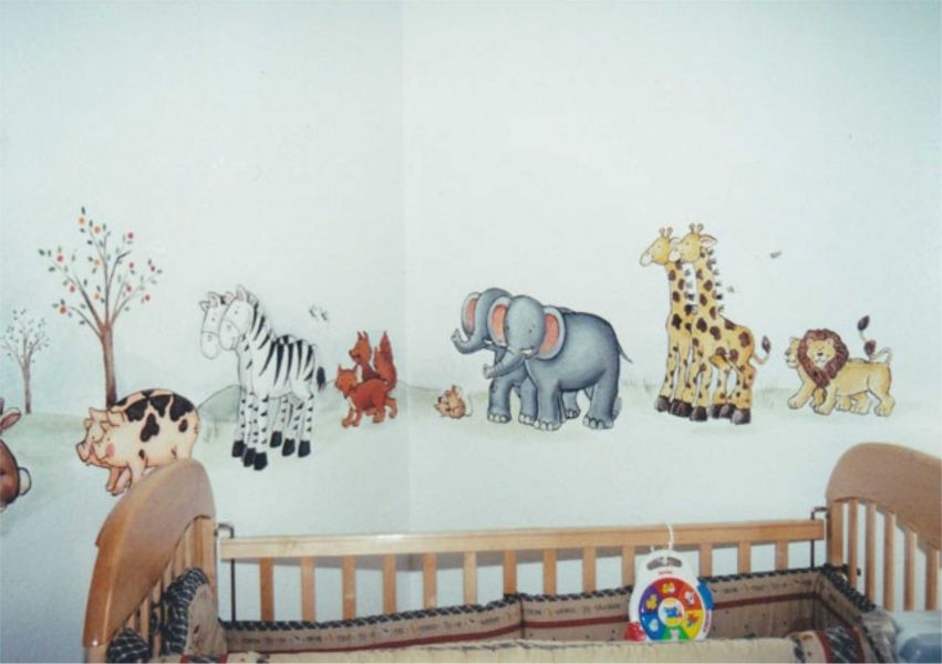 Dessins murales décoratifs intérieurs. L'art des enfants.CESU.  