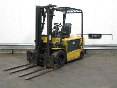 Chariot lvateur elect CATERPILLAR EP-35-K/ DX 3.30M
