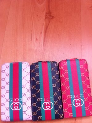 ETUI GUCCI IPHONE 4 NEUF