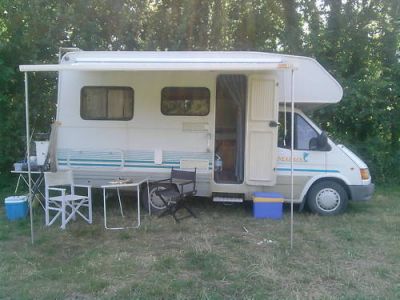 Offrons gratuite CAMPING CAR ELNAGH