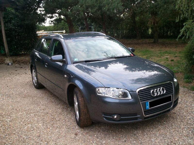 Audi A4 Avant TDI 140 CV, ambition luxe, grise, 8Cv, mise en circulation mai 2008, première main, no