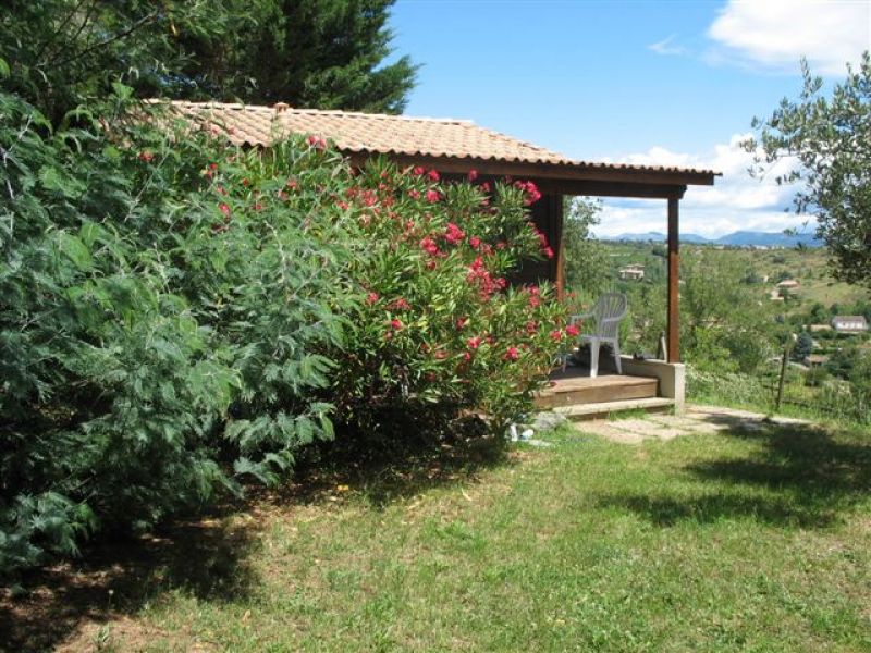 Sud Ardche locations avec grande piscine  montral.