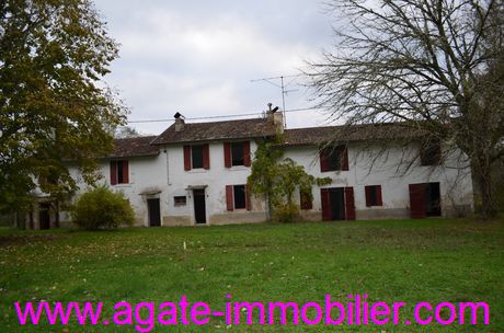 Maison en pierre de 450 m2