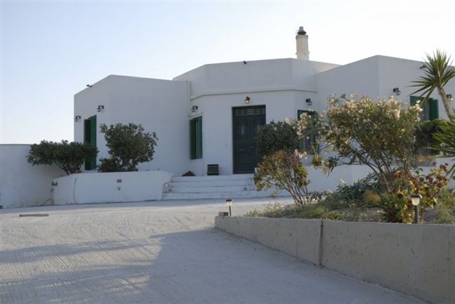 Greece Cyclades island Milos  rent studio /apartment